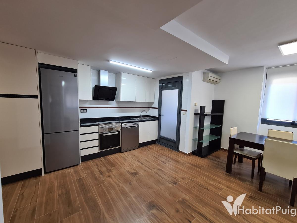 Piso en alquiler con garaje y piscina en El Puig