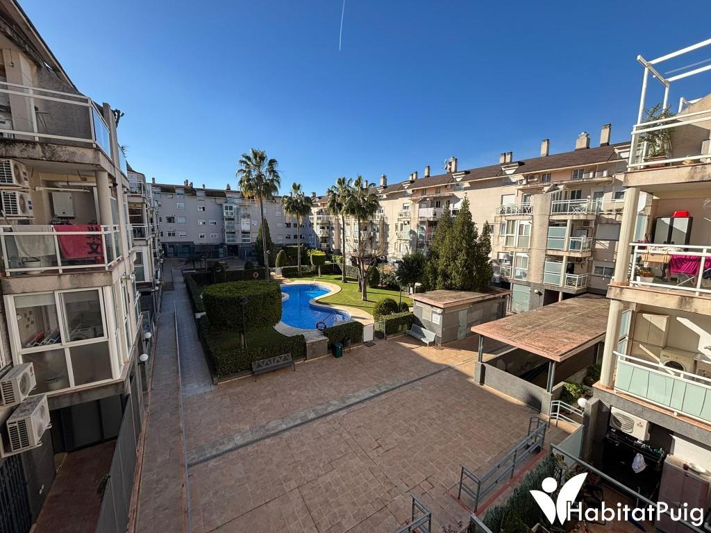 Piso en alquiler en El Puig con garaje y piscina