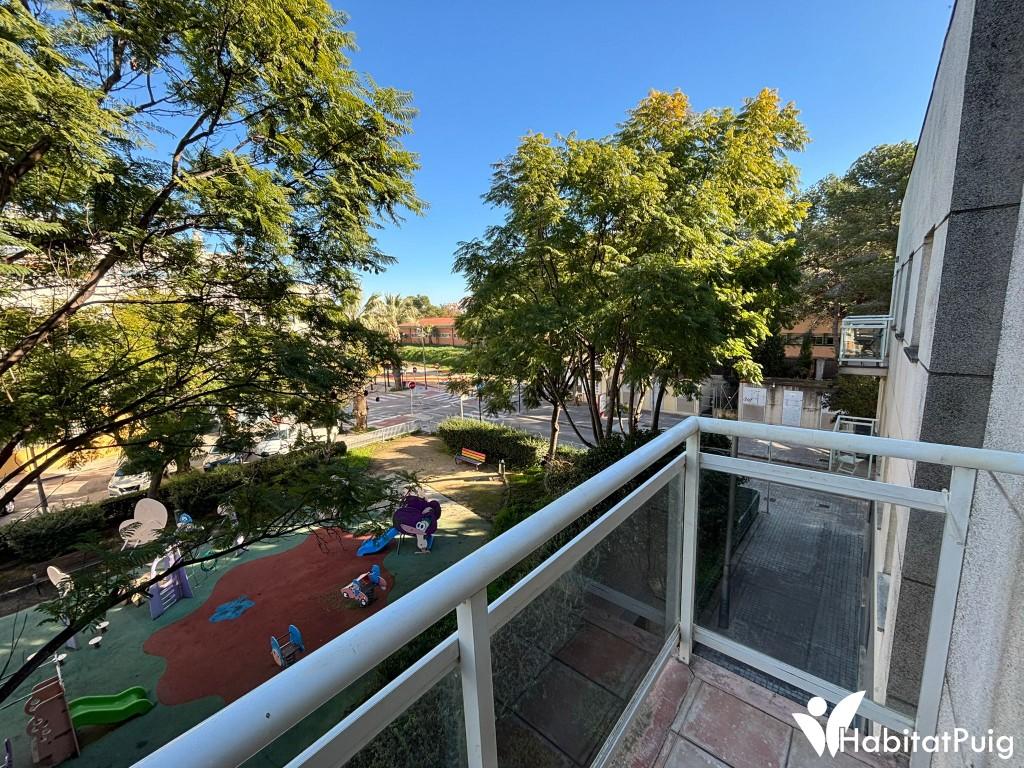 Piso en alquiler en El Puig con garaje y piscina