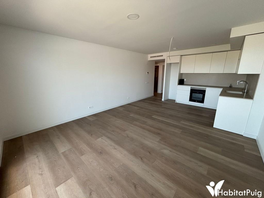 Apartamento a estrenar en alquiler en la playa de El Puig con garaje