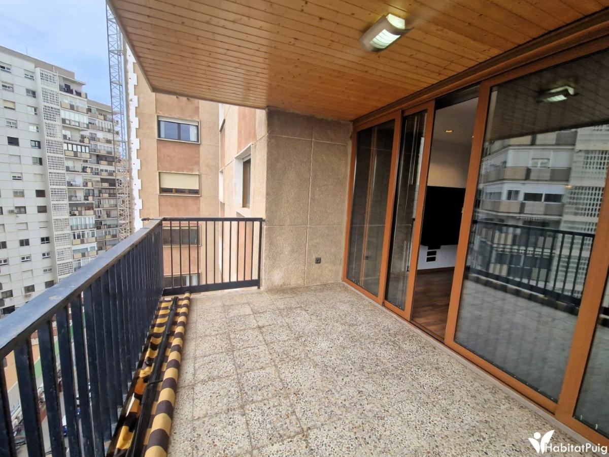 Piso en Alquiler en Av. Cataluña, Valencia