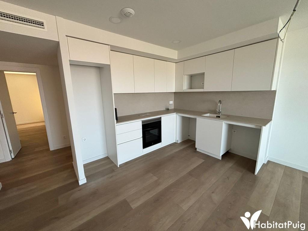 Apartamento a estrenar en alquiler en la playa de El Puig con garaje