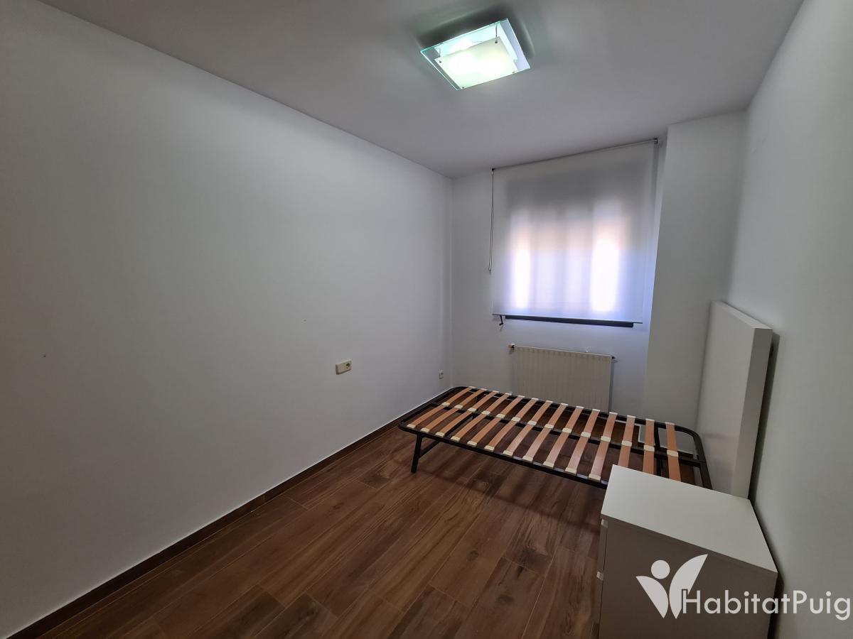 Piso en alquiler con garaje y piscina en El Puig