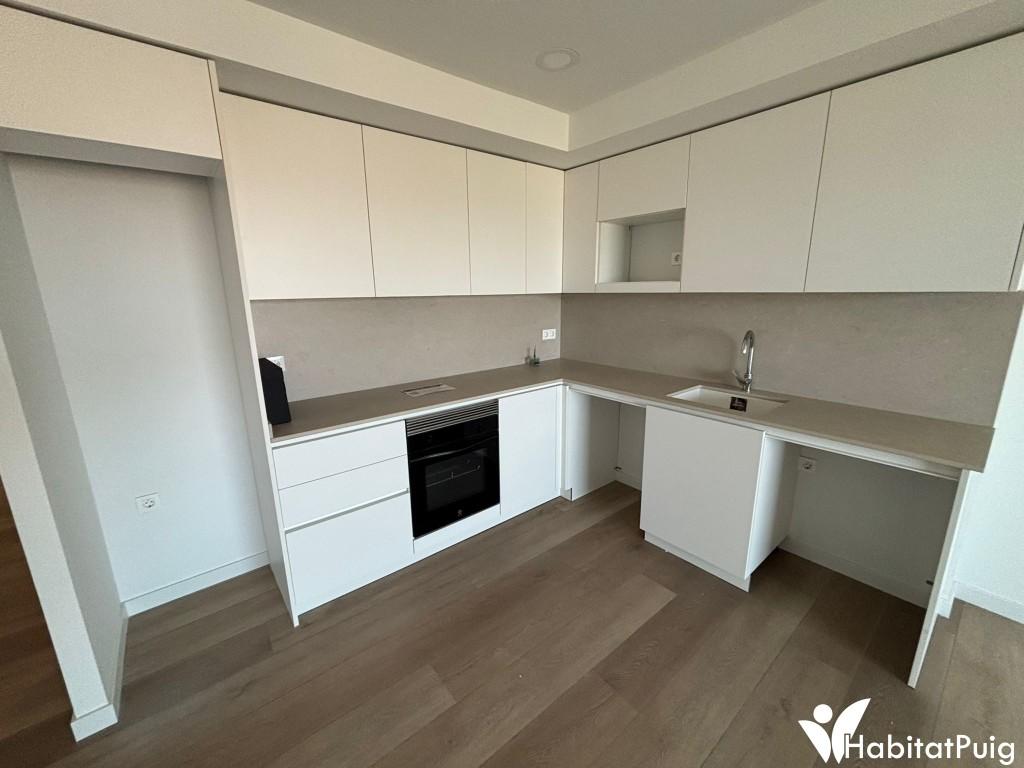 Apartamento a estrenar en alquiler en la playa de El Puig con garaje