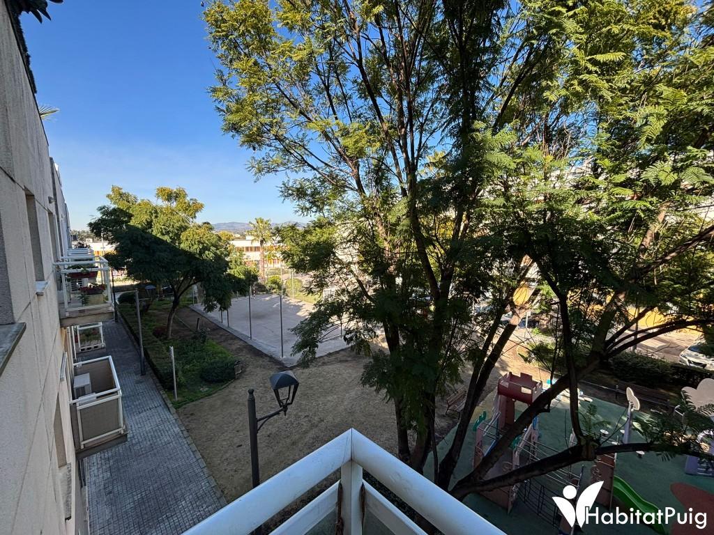 Piso en alquiler en El Puig con garaje y piscina