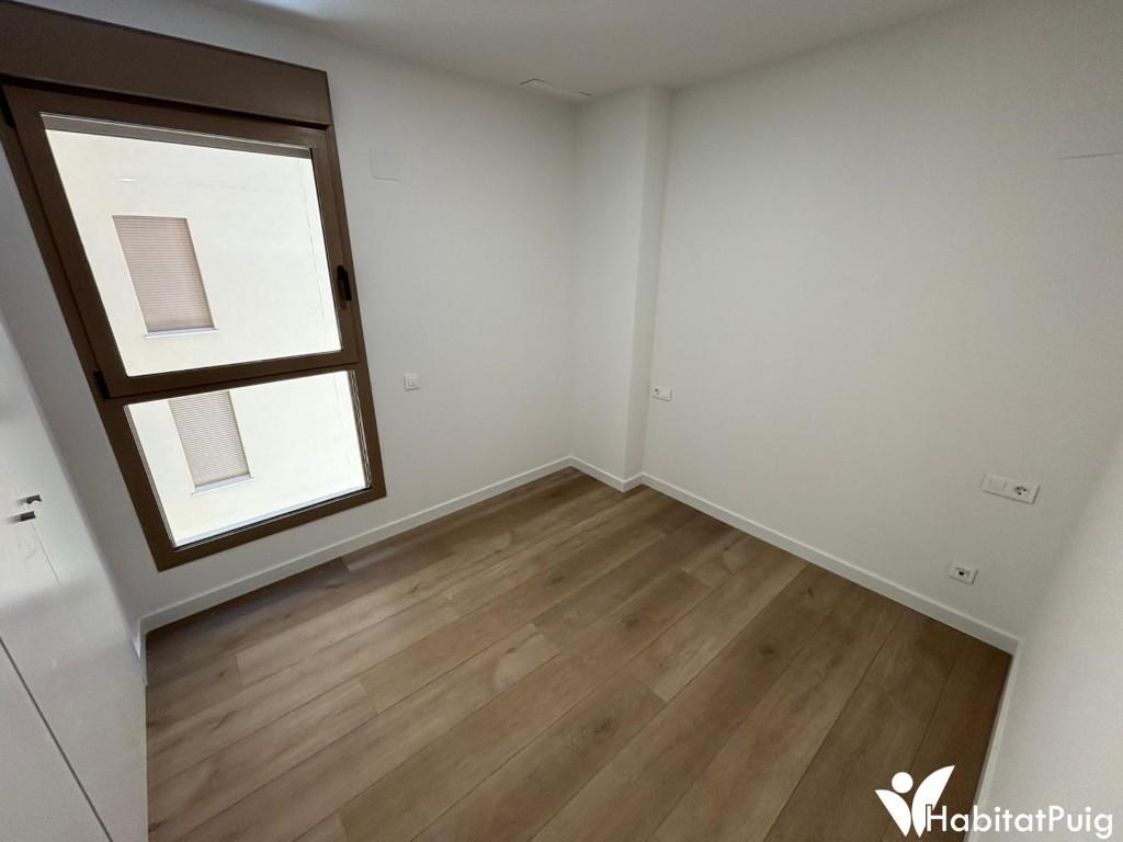 Apartamento a estrenar en alquiler en la playa de El Puig con garaje