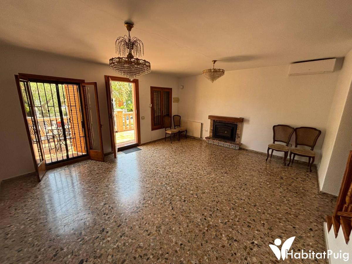 Chalet adosado en alquiler en El Puig