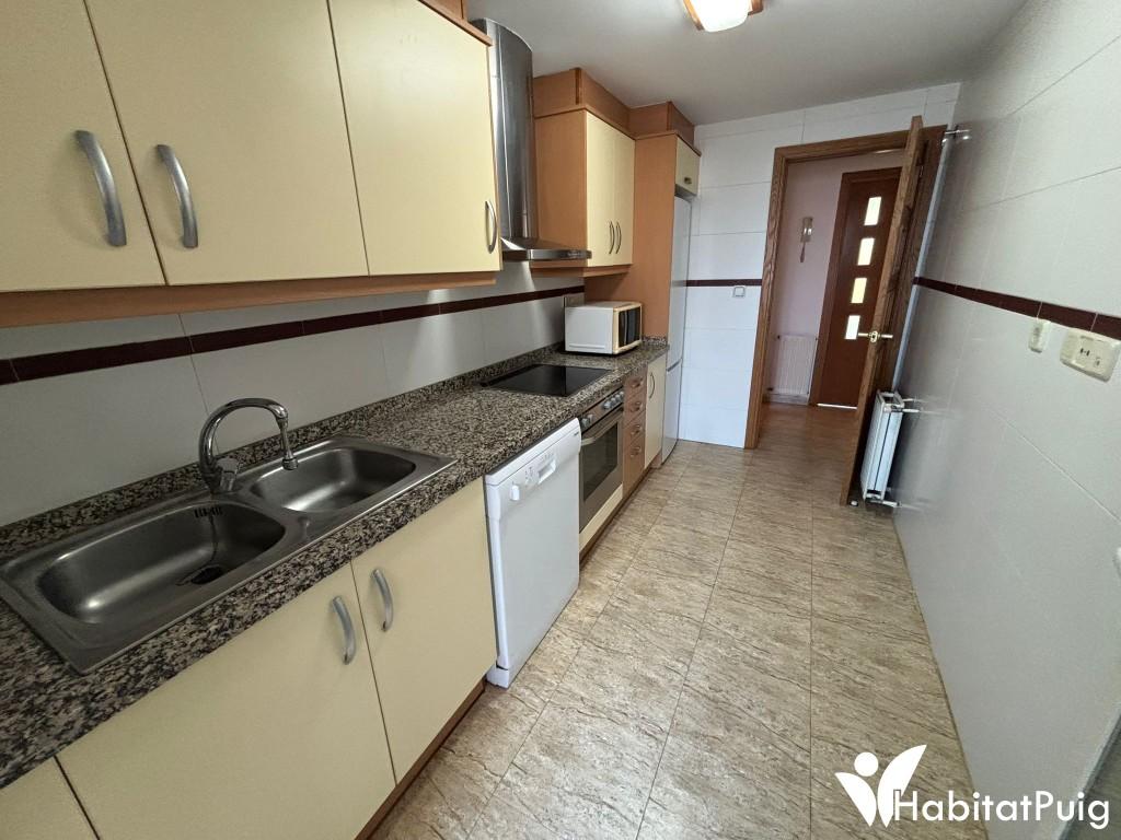Piso en alquiler en El Puig con garaje y piscina