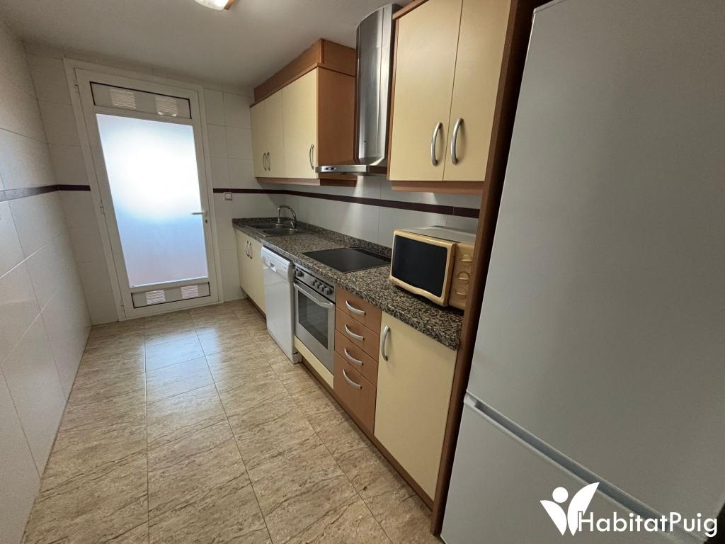 Piso en alquiler en El Puig con garaje y piscina