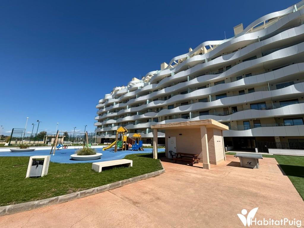 Apartamento a estrenar en alquiler en la playa de El Puig con garaje
