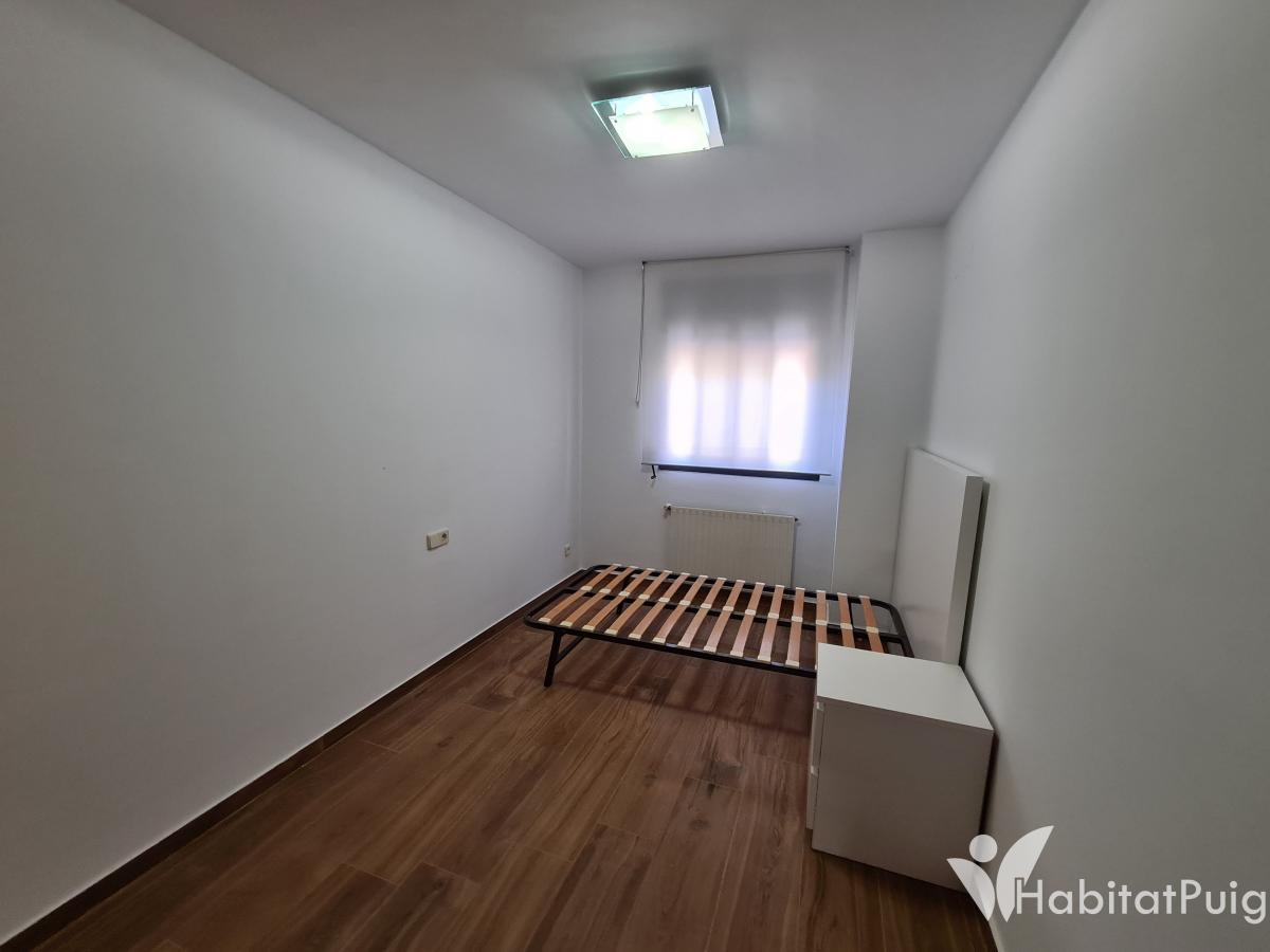 Piso en alquiler con garaje y piscina en El Puig