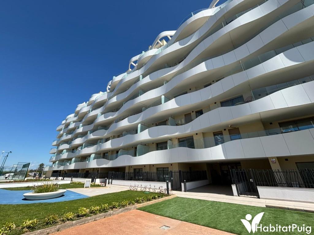 Apartamento a estrenar en alquiler en la playa de El Puig con garaje