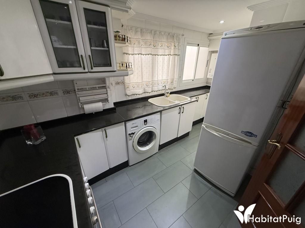 GRAN OCASIÓN EN EL PUIG. PISO MUY GRANDE EN PERFECTO ESTADO
