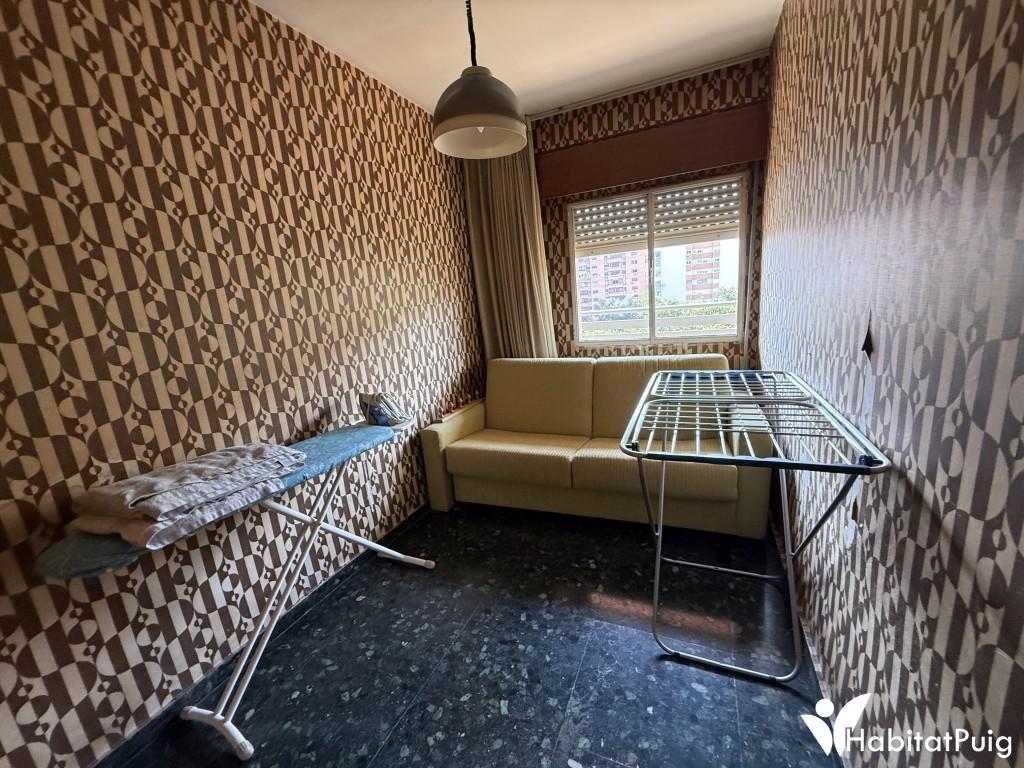 EXCELENTE PISO EN VENTA EN VALENCIA