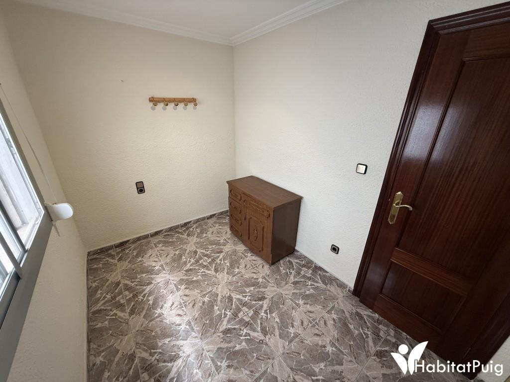 GRAN OCASIÓN EN EL PUIG. PISO MUY GRANDE EN PERFECTO ESTADO