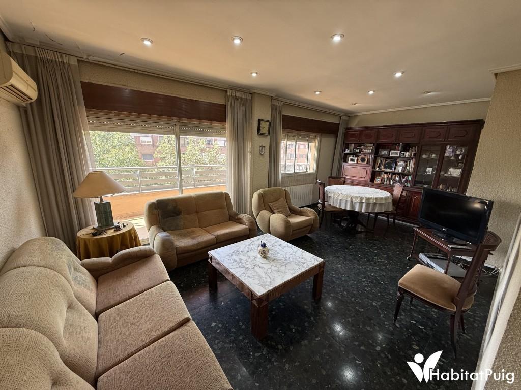 EXCELENTE PISO EN VENTA EN VALENCIA