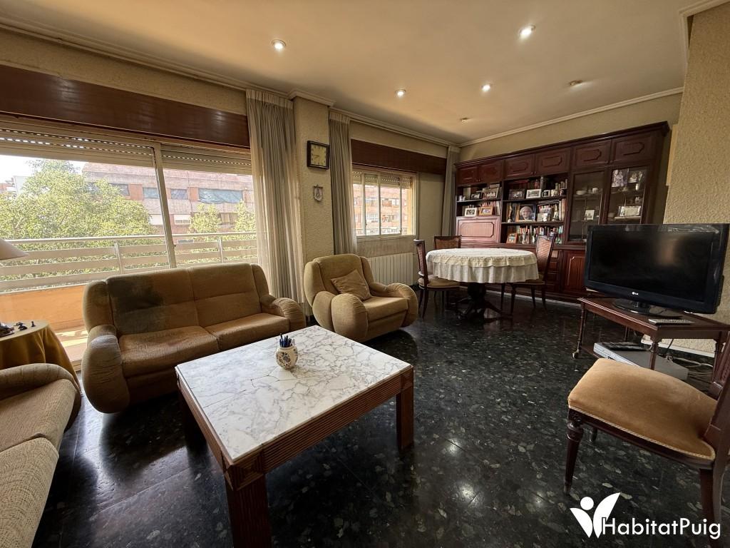 EXCELENTE PISO EN VENTA EN VALENCIA