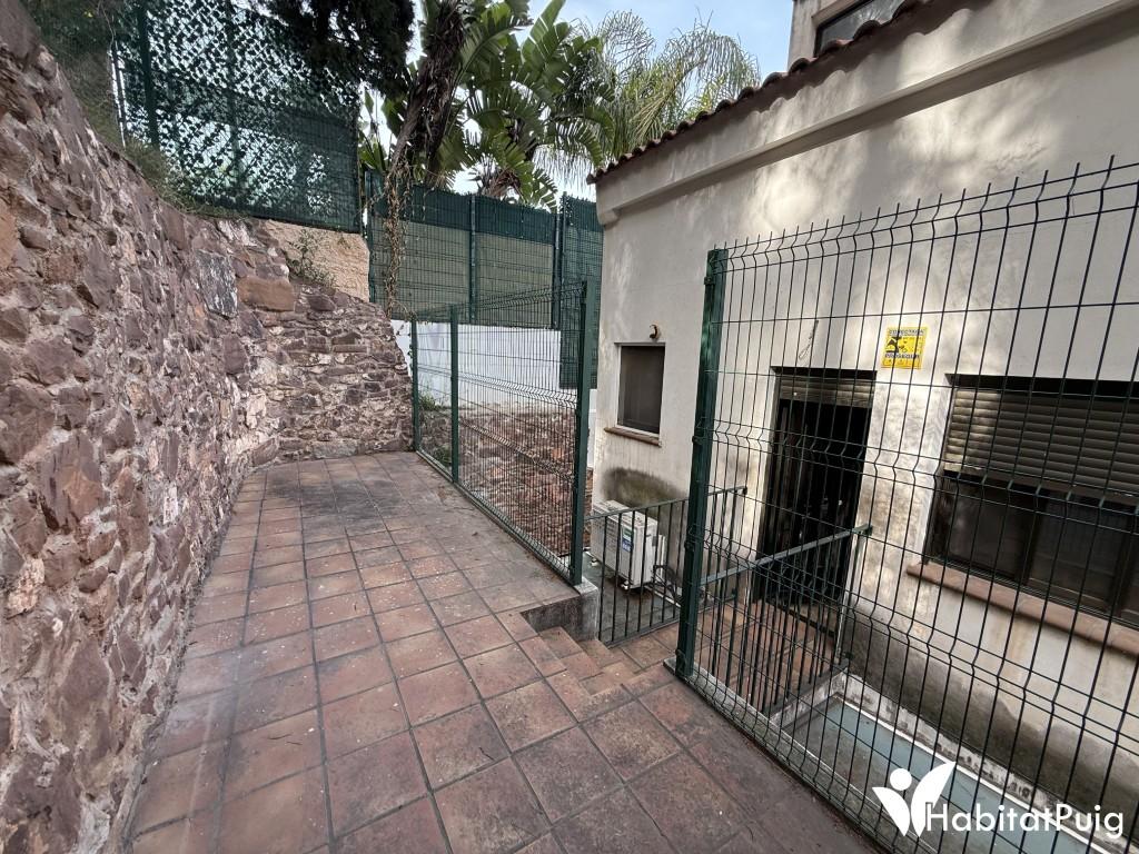 CHALET PAREADO EN GILET