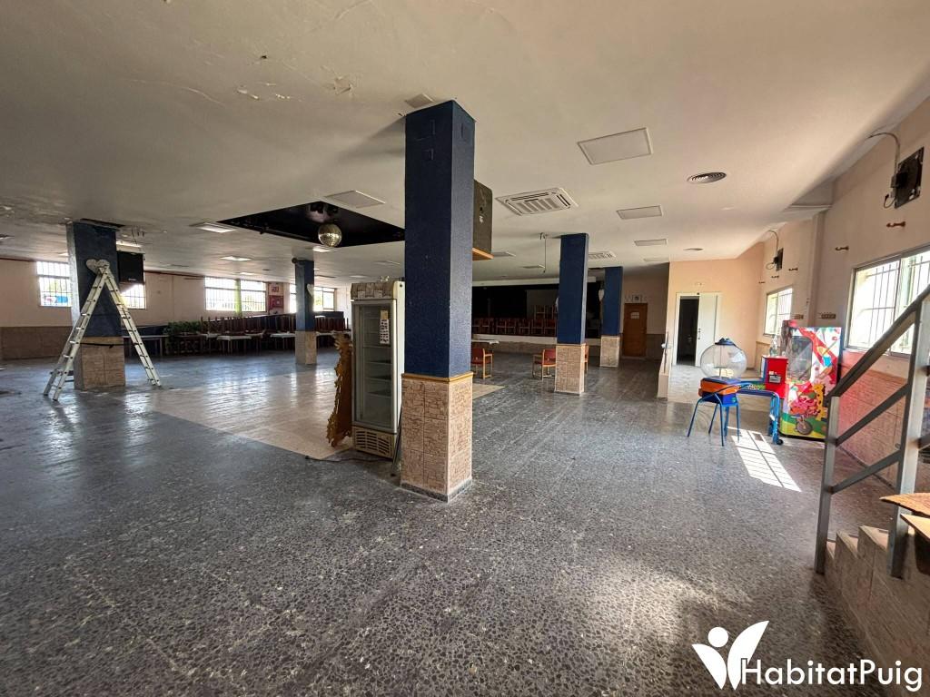 LOCAL COMERCIAL EN PLAYA DE EL PUIG