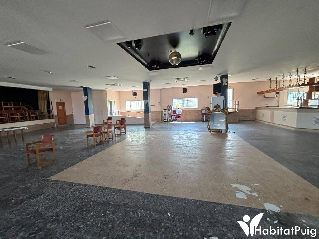 LOCAL COMERCIAL EN PLAYA DE EL PUIG