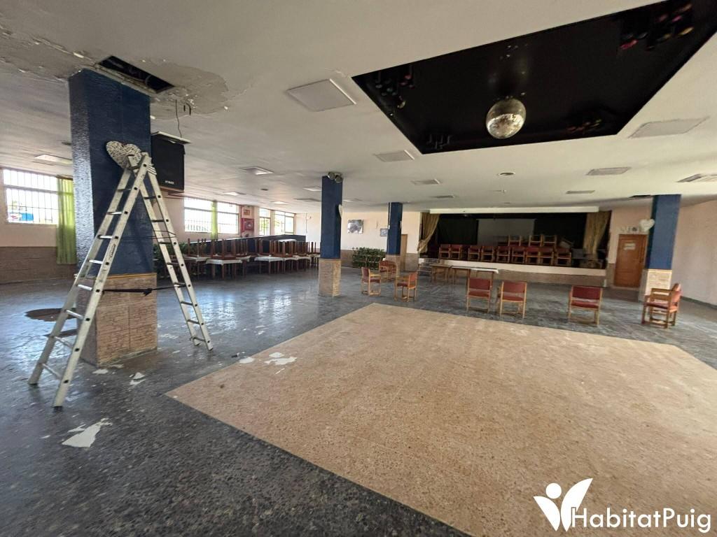 LOCAL COMERCIAL EN PLAYA DE EL PUIG