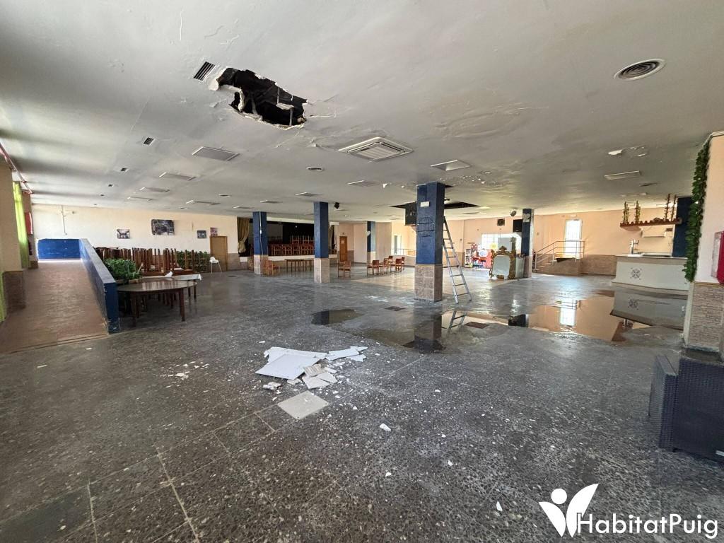 LOCAL COMERCIAL EN PLAYA DE EL PUIG