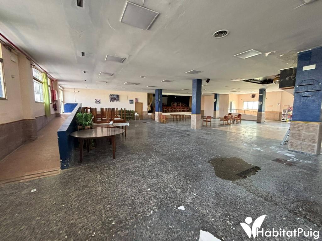 LOCAL COMERCIAL EN PLAYA DE EL PUIG