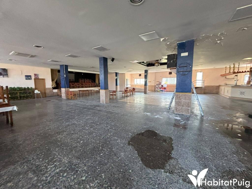 LOCAL COMERCIAL EN PLAYA DE EL PUIG