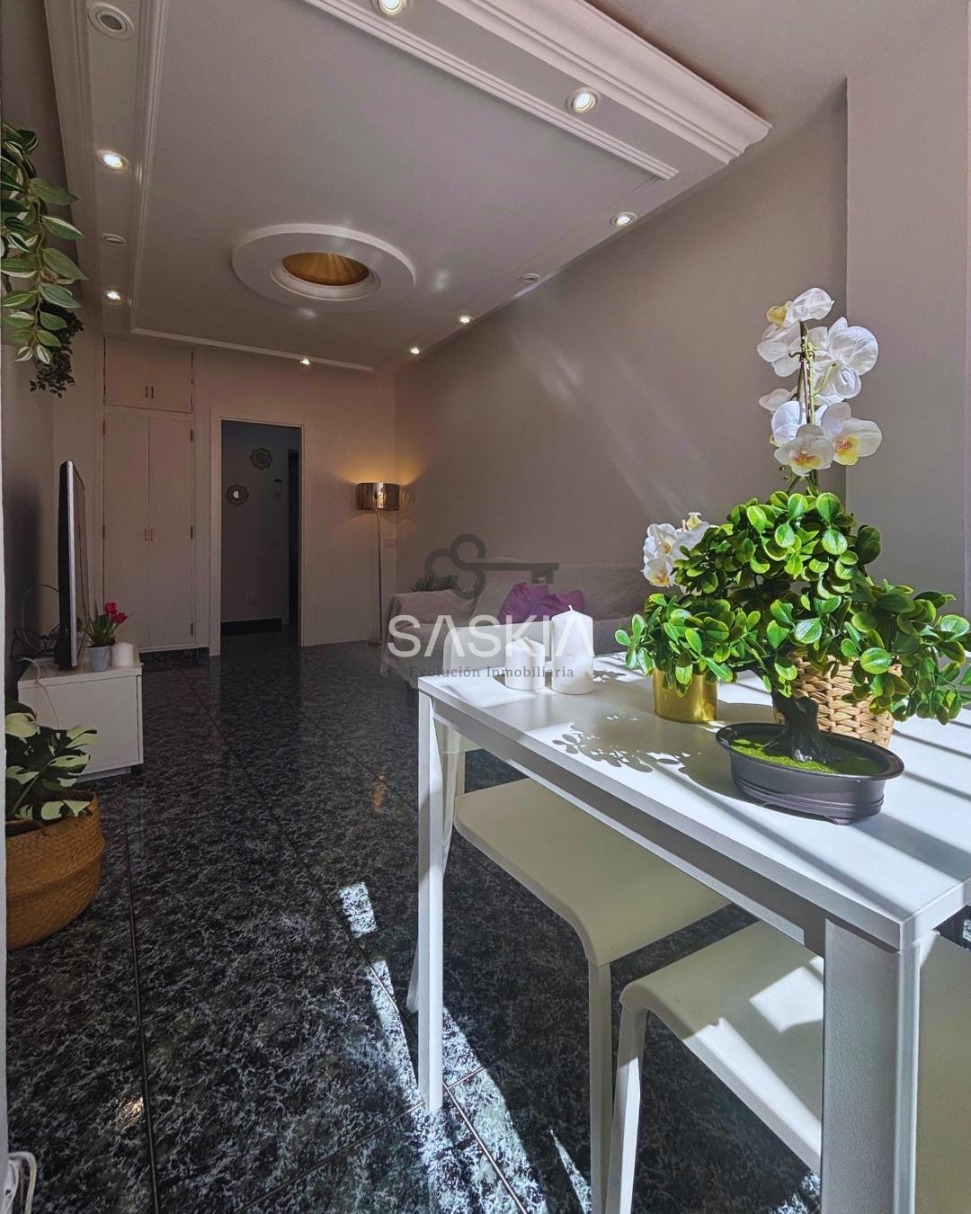 Planta Baja Amplia y Luminosa