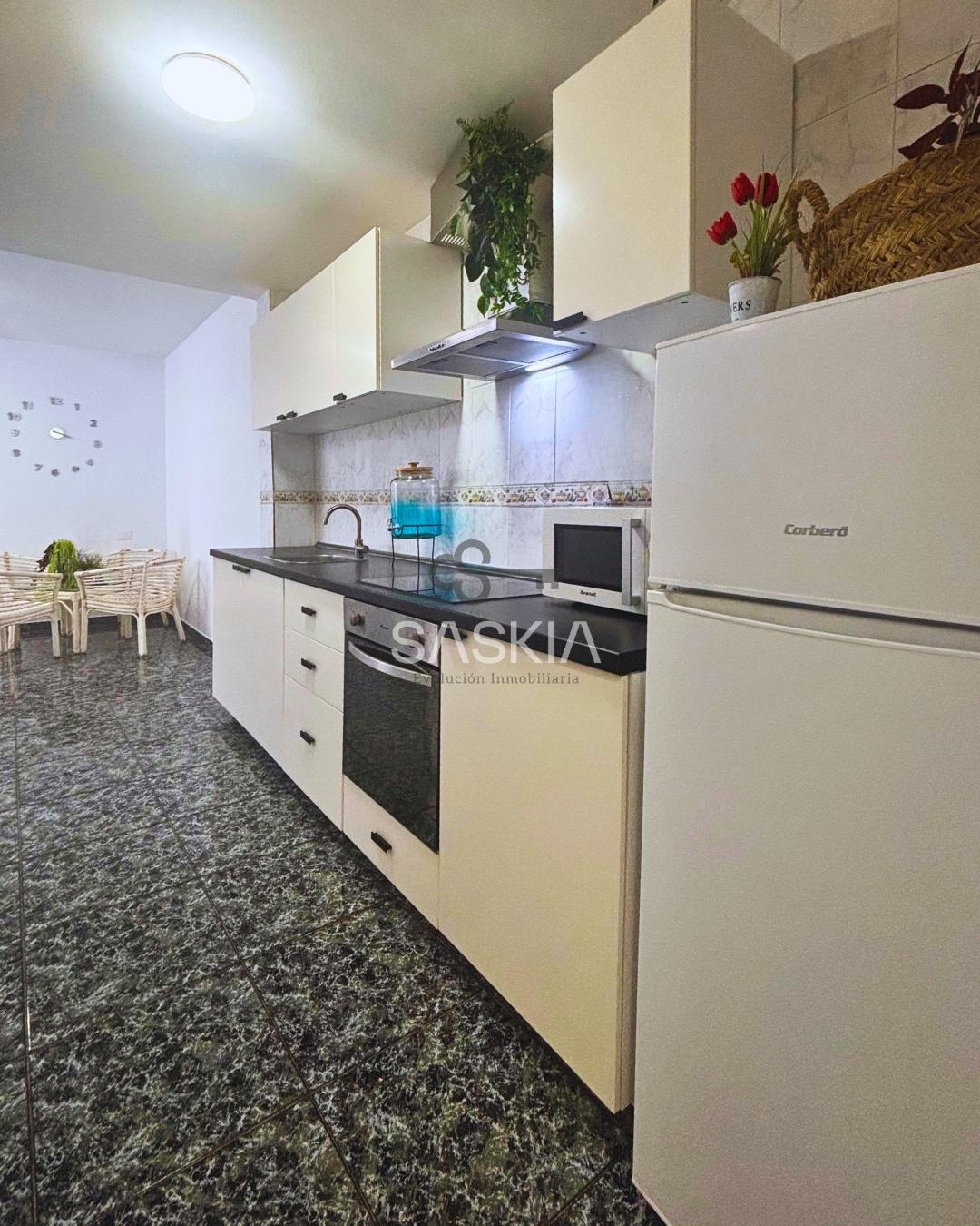 Planta Baja Amplia y Luminosa